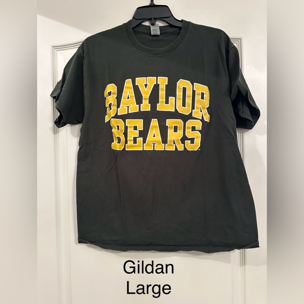 Baylor Bears tee shirt. Large. Gildan.